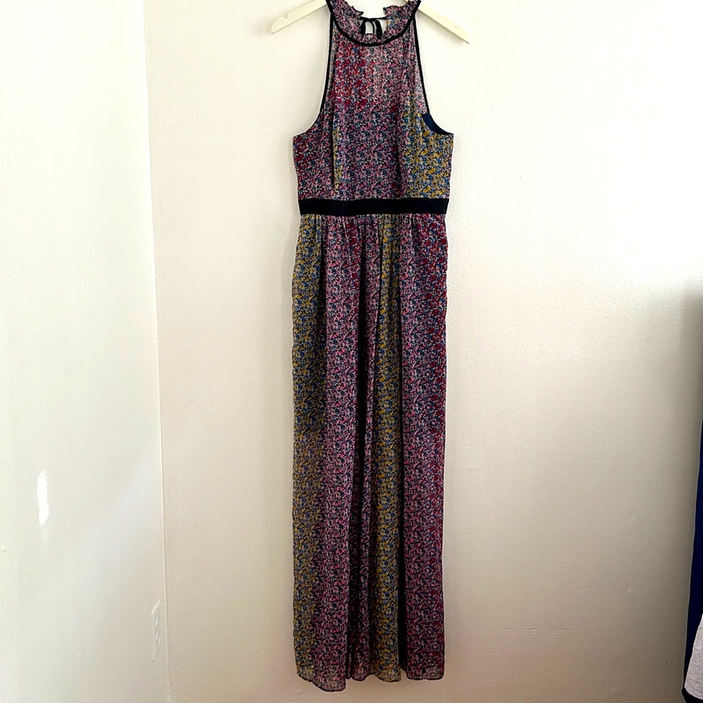 Beautiful long multicolored dress never warn before.